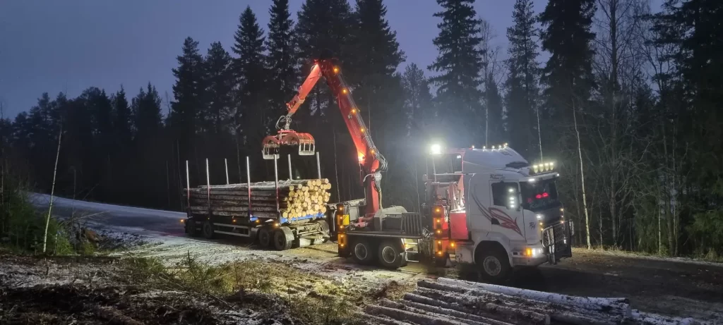 Rundvirke in Lennart Rautilas Åkeri Aktiebolag